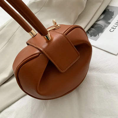 Retro Purse and Handbag Fashionable Women